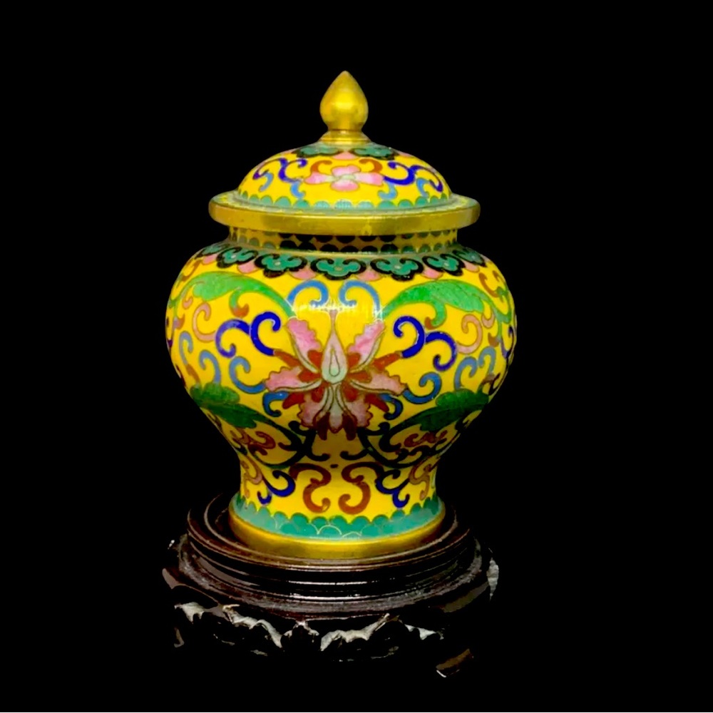 Vintage CLOISONNE LOTUS Jar / Urn With Lid And Carved Wood Base